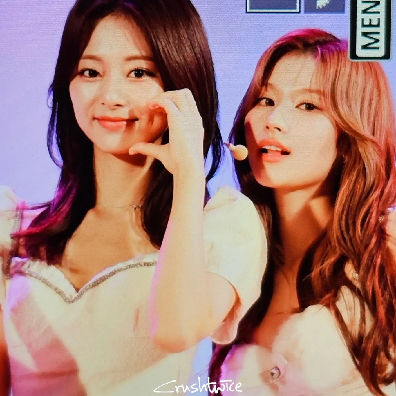 ツウィ (TWICE)の最近の活動写真