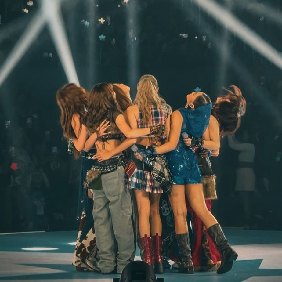 Latest photo of BINI