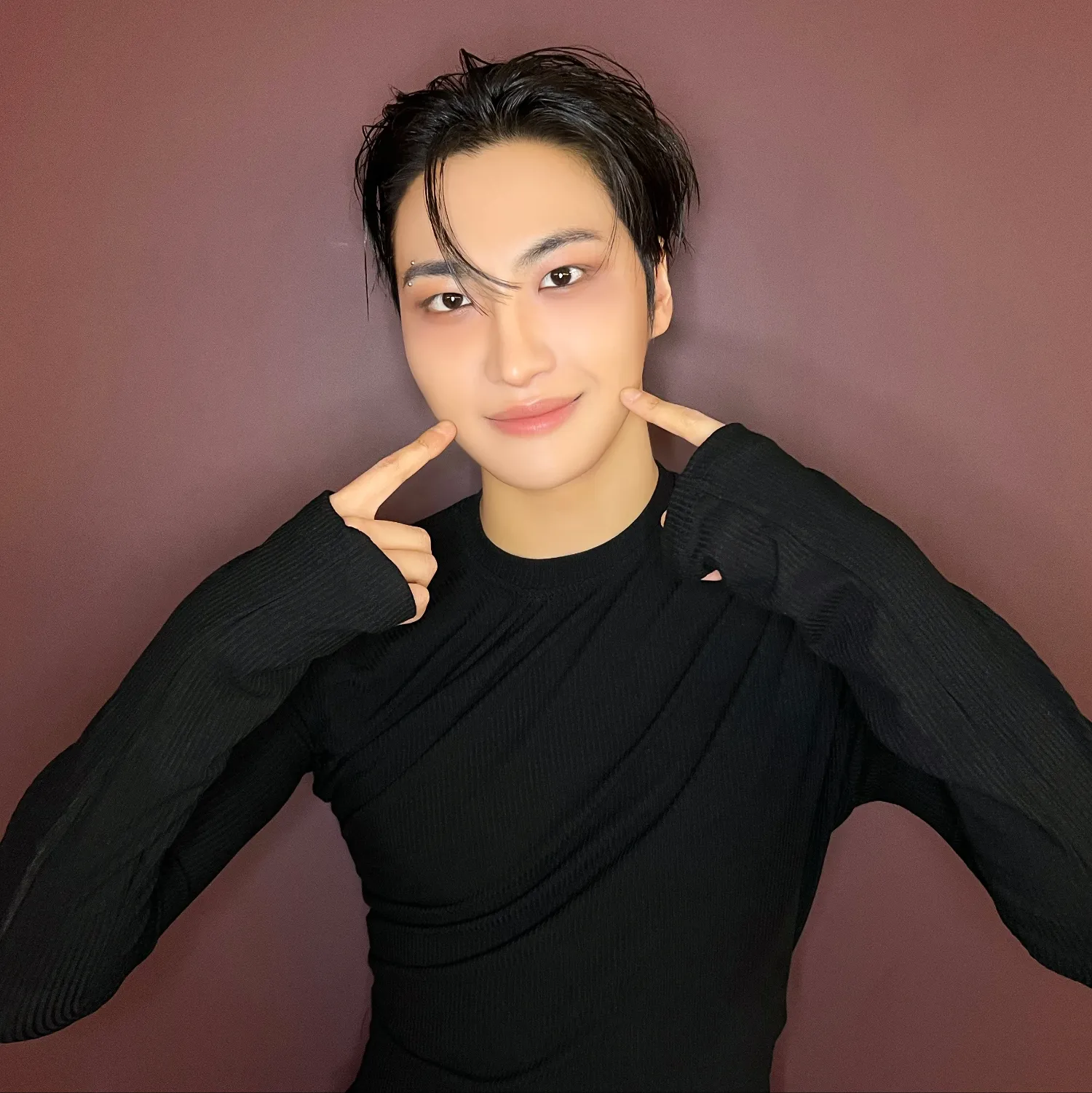 Behind-the-scenes cut of ATEEZ