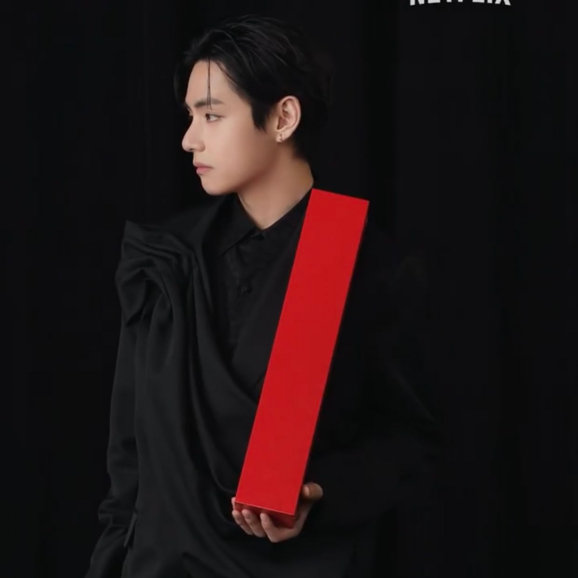 뷔 (방탄소년단)의 비하인드 컷