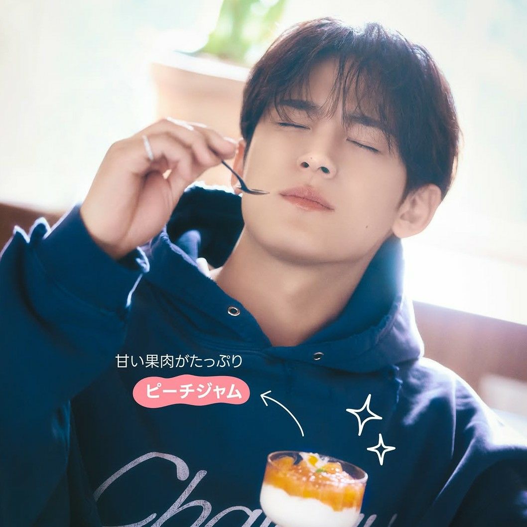 A moment captured by Mingyu (SEVENTEEN)'s fan