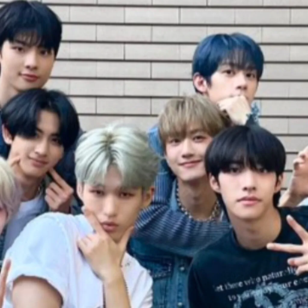 Hot post catching attention from YOUNITE's fandom