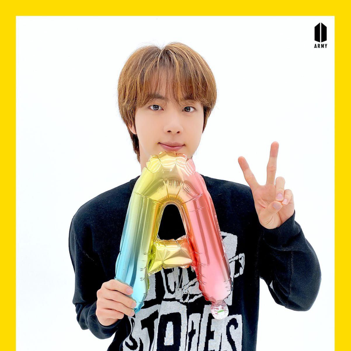 Behind-the-scenes cut of BTS