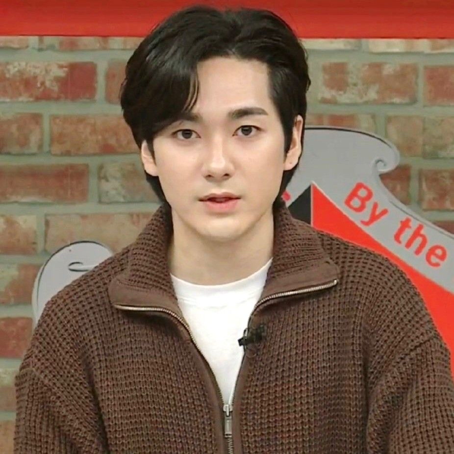 Recent activity shot of Aron