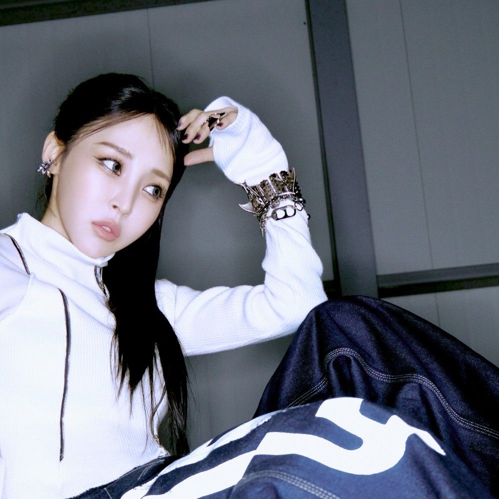 玟星 (MAMAMOO)的最新活动照片