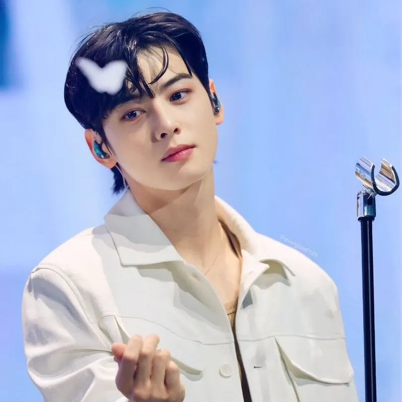 Recent activity shot of Eunwoo (ASTRO)