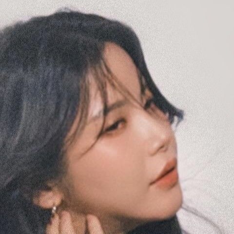 Behind-the-scenes cut of Solar (MAMAMOO)