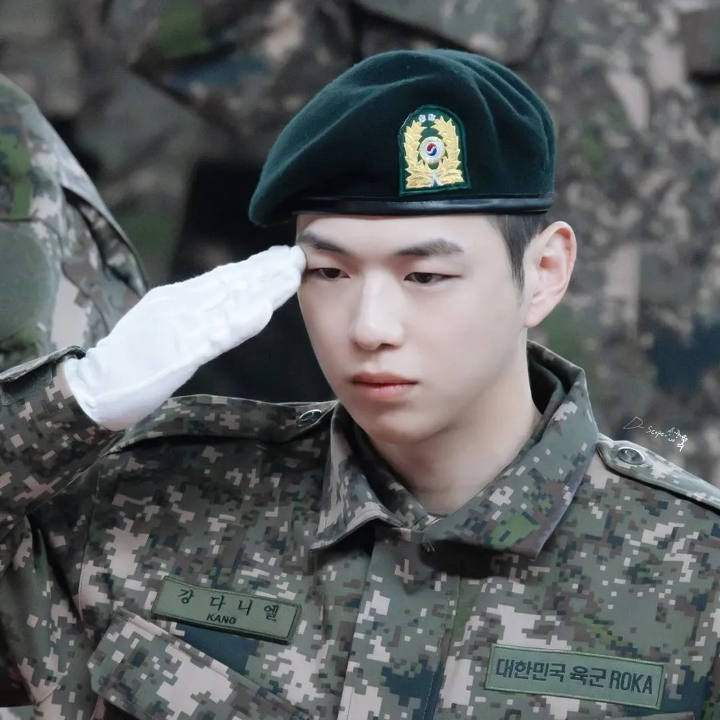 강다니엘의 최신 사진