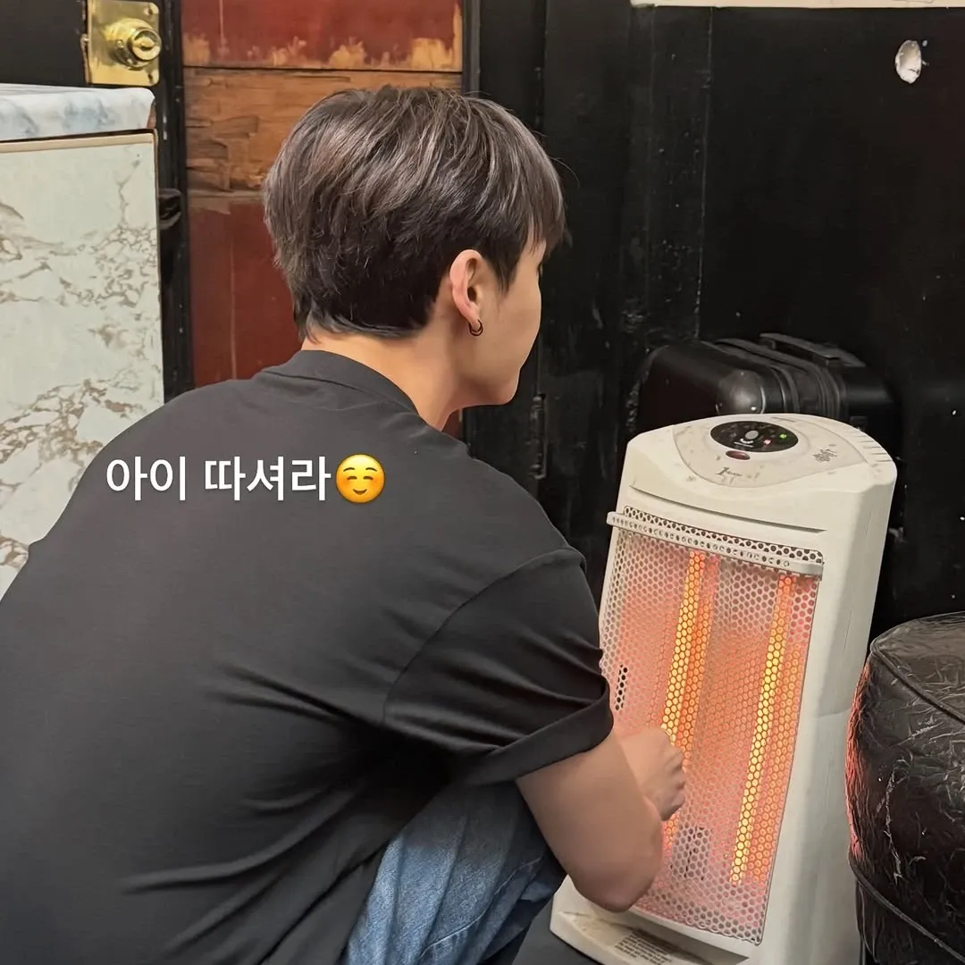 Behind-the-scenes cut of Chan (A.C.E)