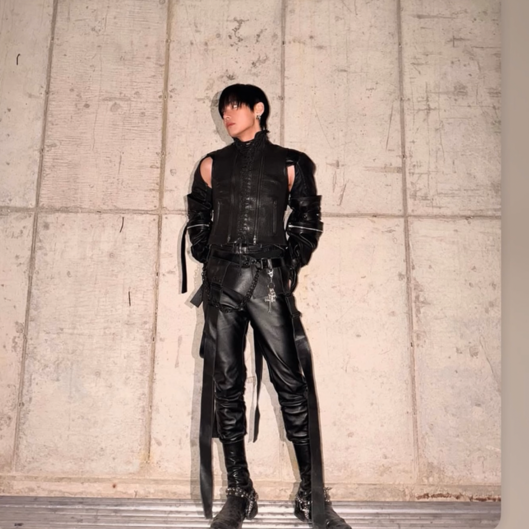 뷔 (방탄소년단) 최근 활동샷