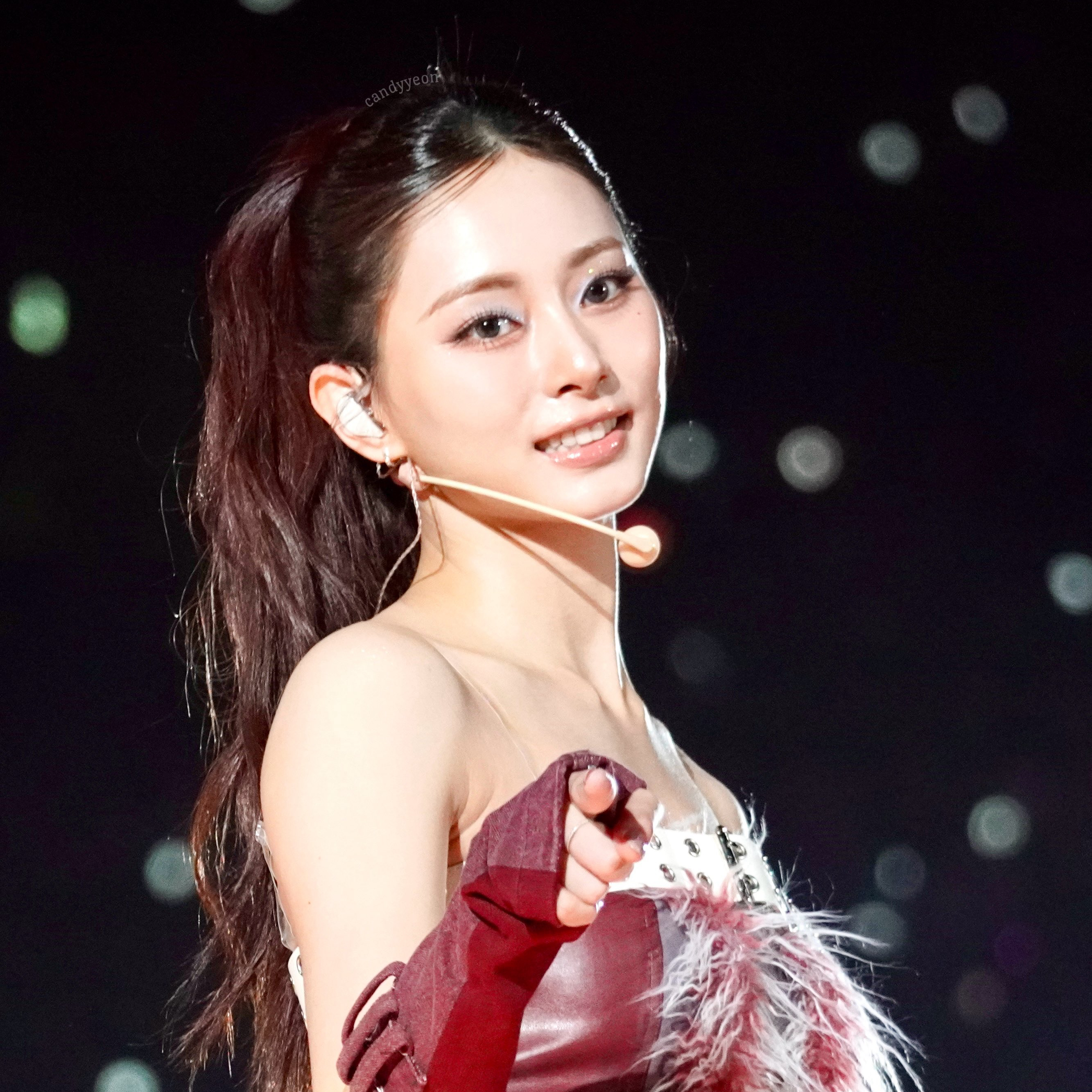 Potret di balik layar Tzuyu (TWICE)