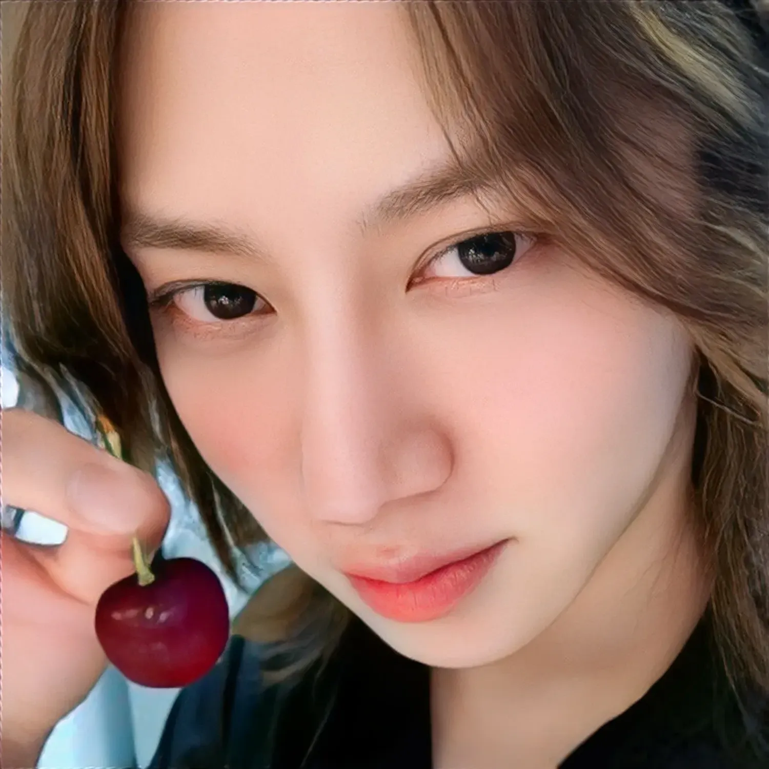 A moment captured by Heechul (Super Junior)'s fan