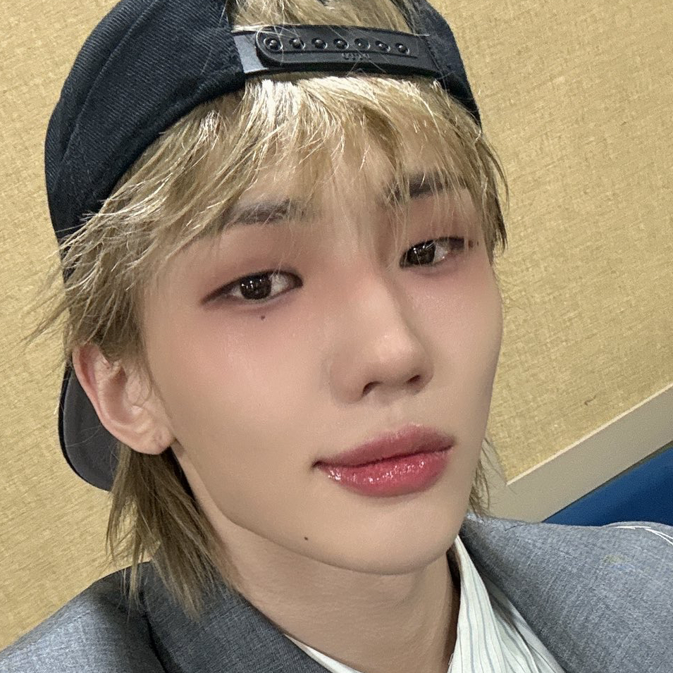 A moment captured by Junhyeok (TNX)'s fan