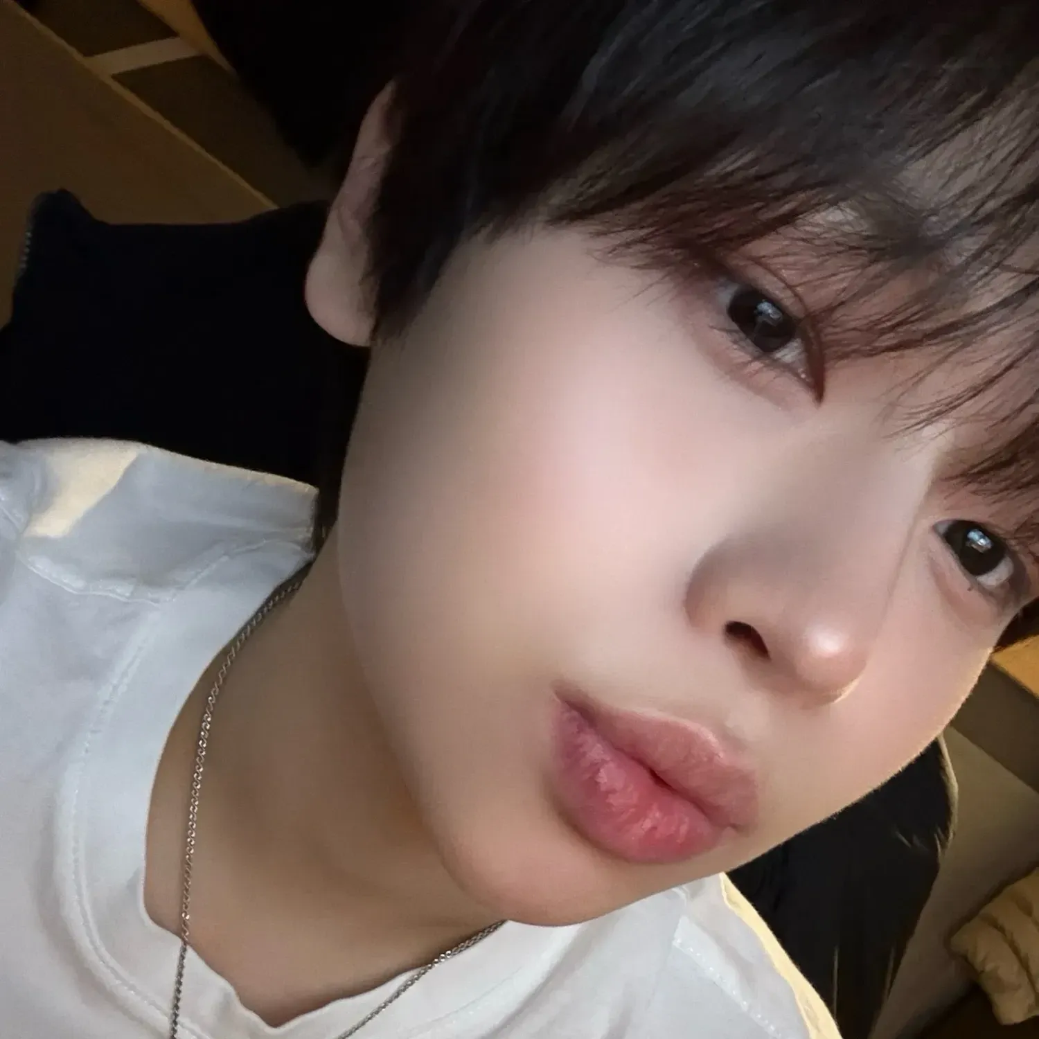 Behind-the-scenes cut of Chu yoochan (IDID)