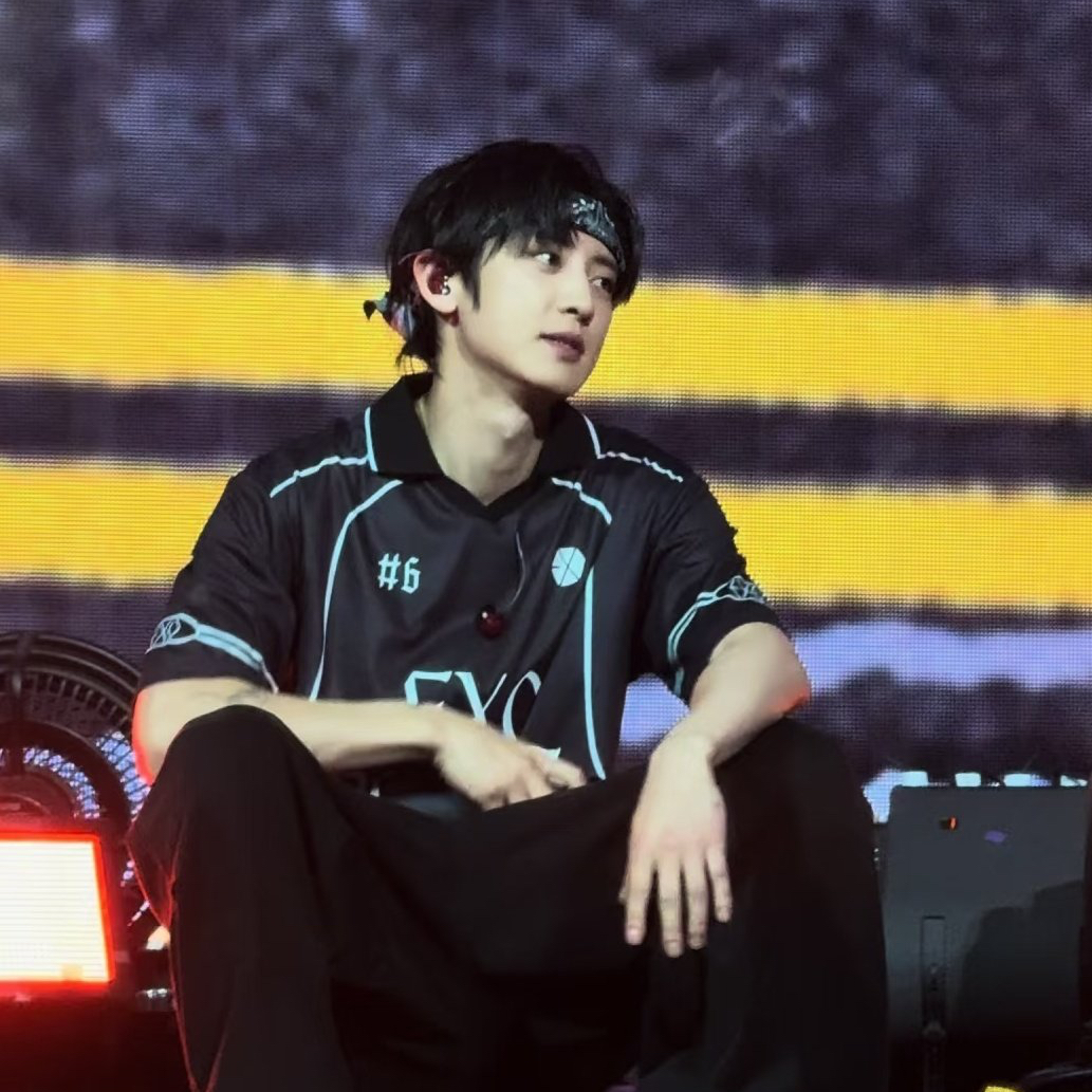 Foto aktivitas terbaru EXO