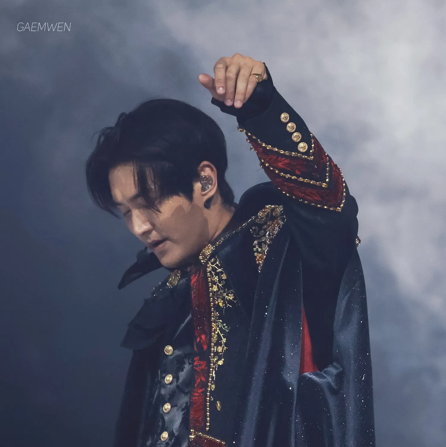 A moment captured by Siwon (Super Junior)'s fan