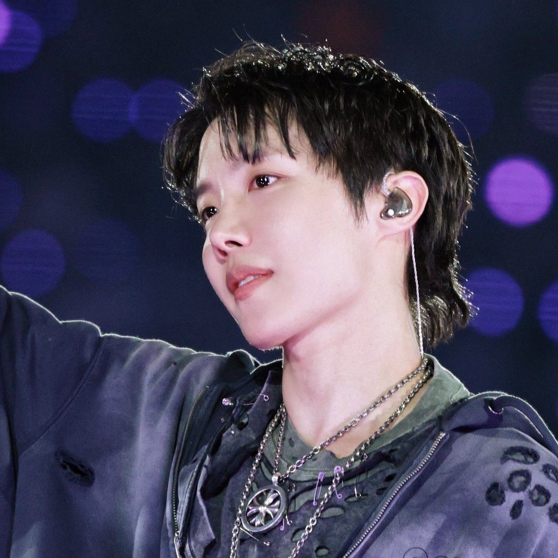 Behind-the-scenes cut of j-hope (BTS)