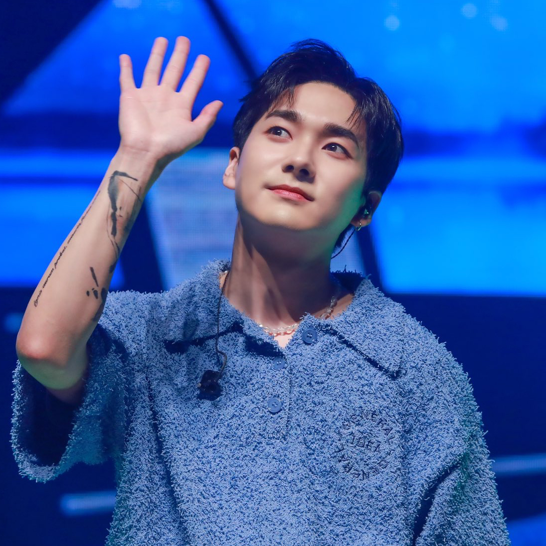 Latest photo of Aron