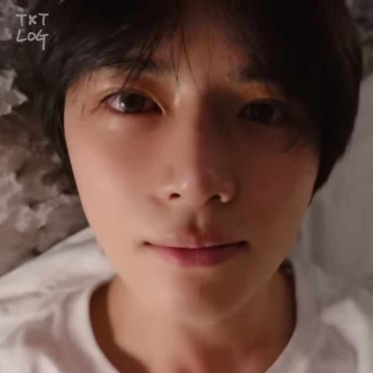 Potret di balik layar TOMORROW X TOGETHER