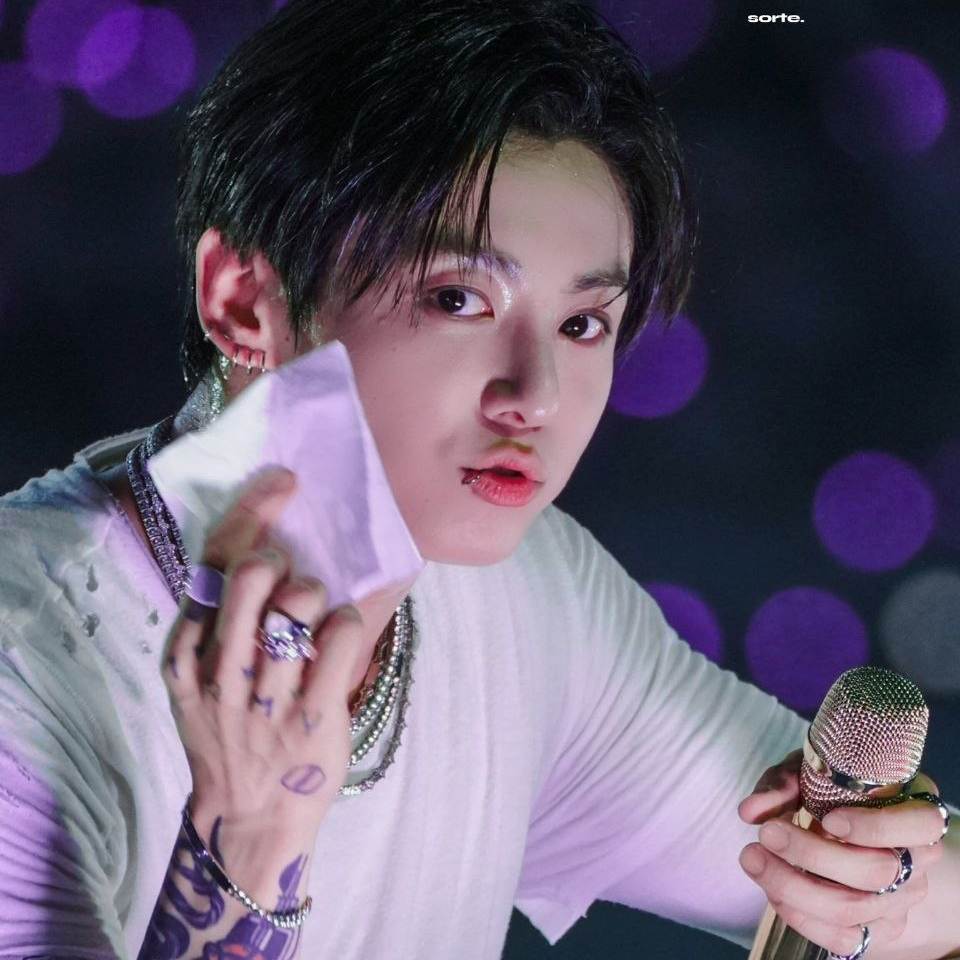 A moment captured by Jungkook (BTS)'s fan