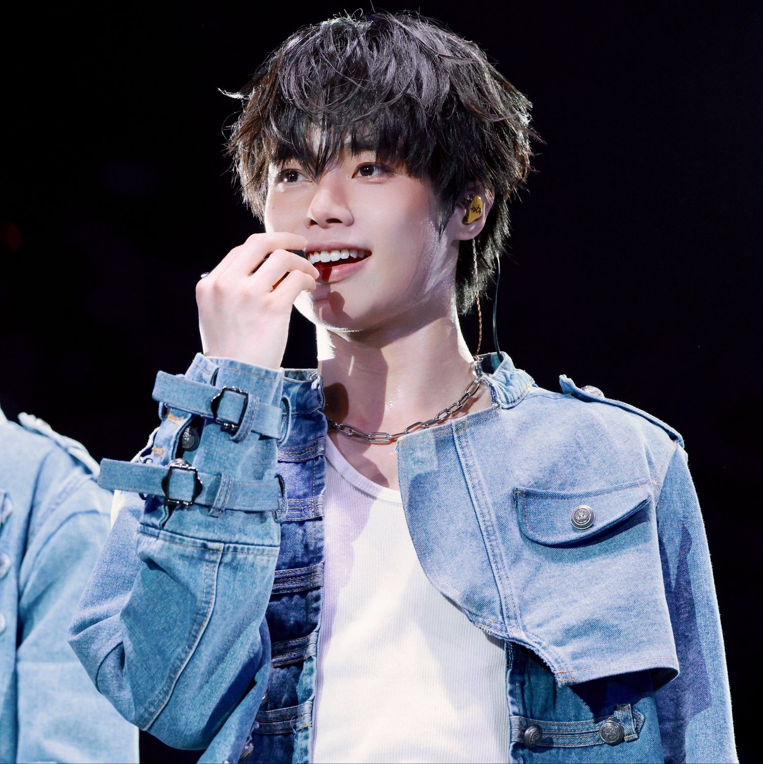 Recent activity shot of Hanbin (TEMPEST)