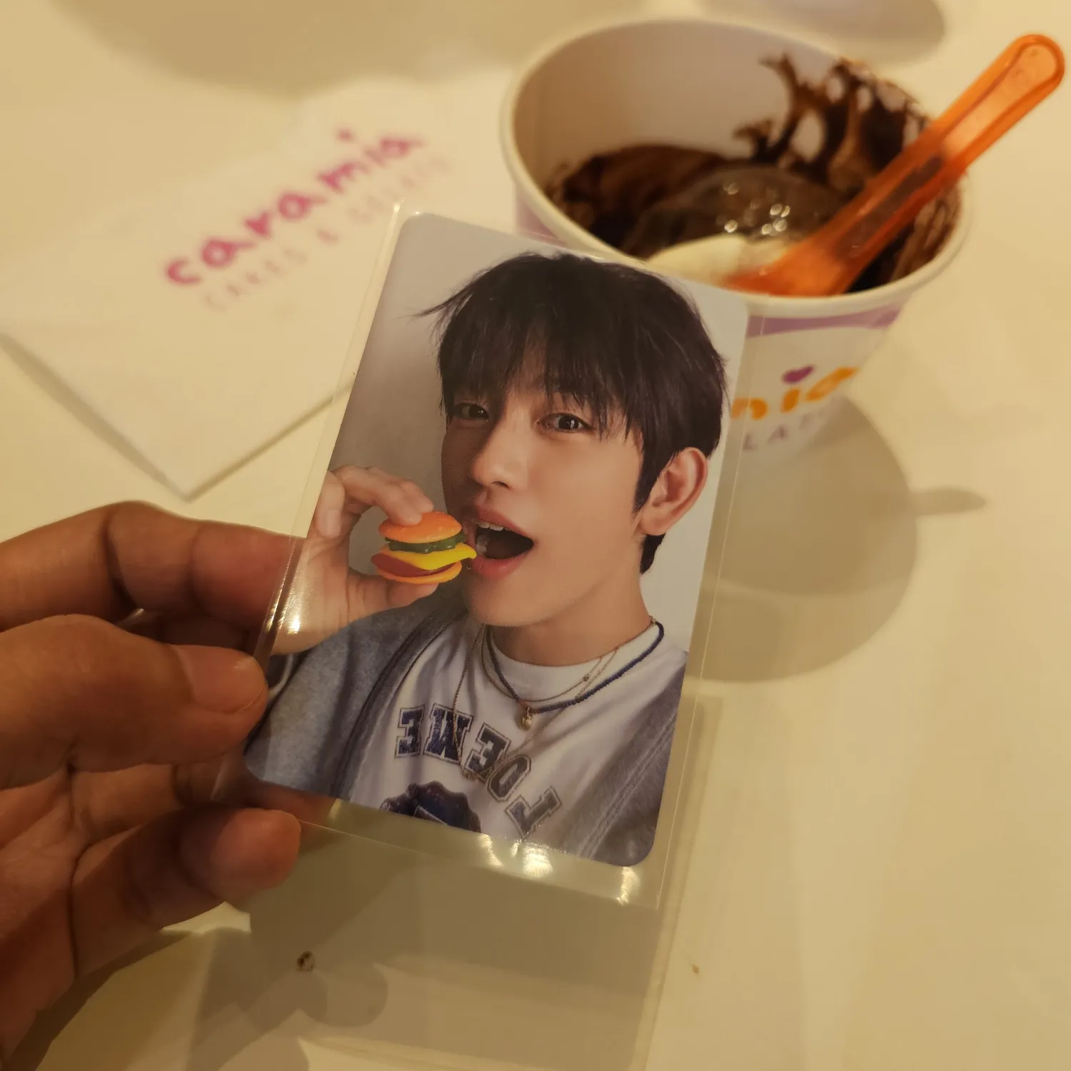 Momen yang diabadikan oleh penggemar Jinyoung (GOT7)