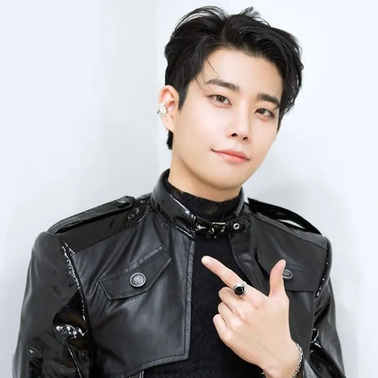 Latest photo of MJ (ASTRO)