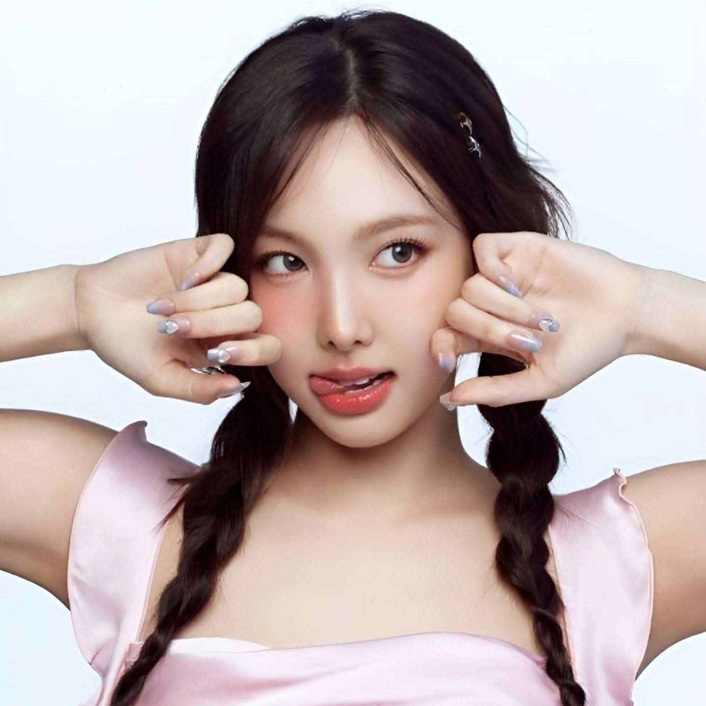 A moment captured by TWICE's fan