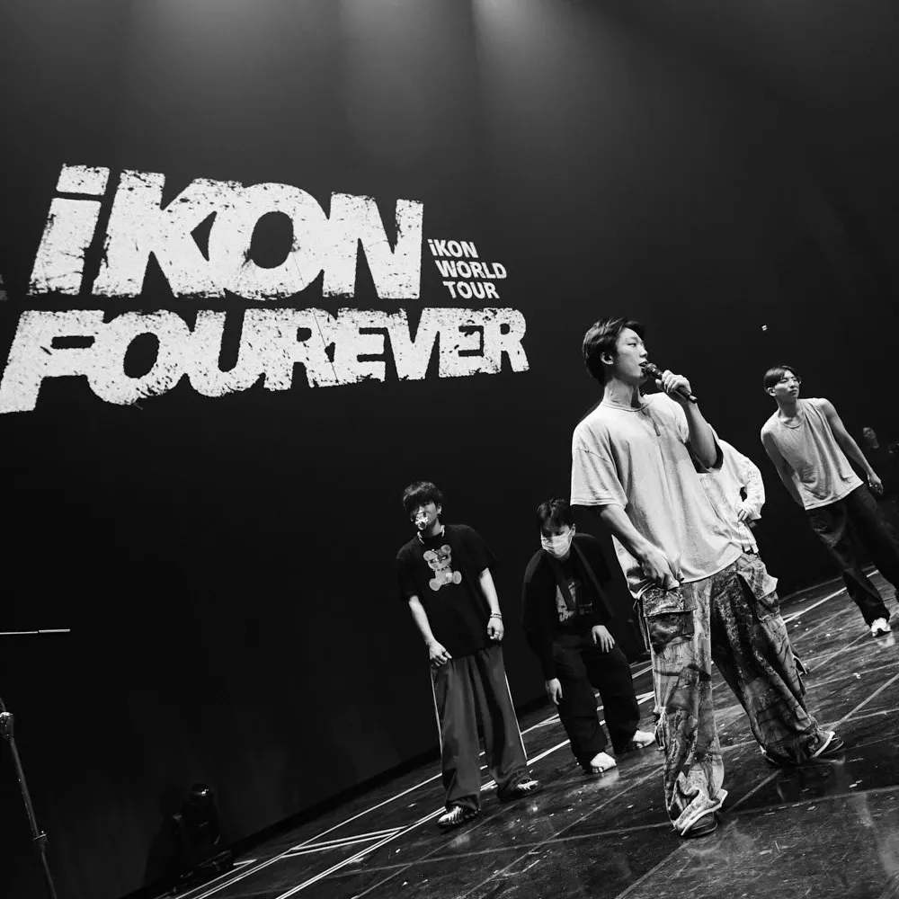 A moment captured by BOBBY (iKON)'s fan