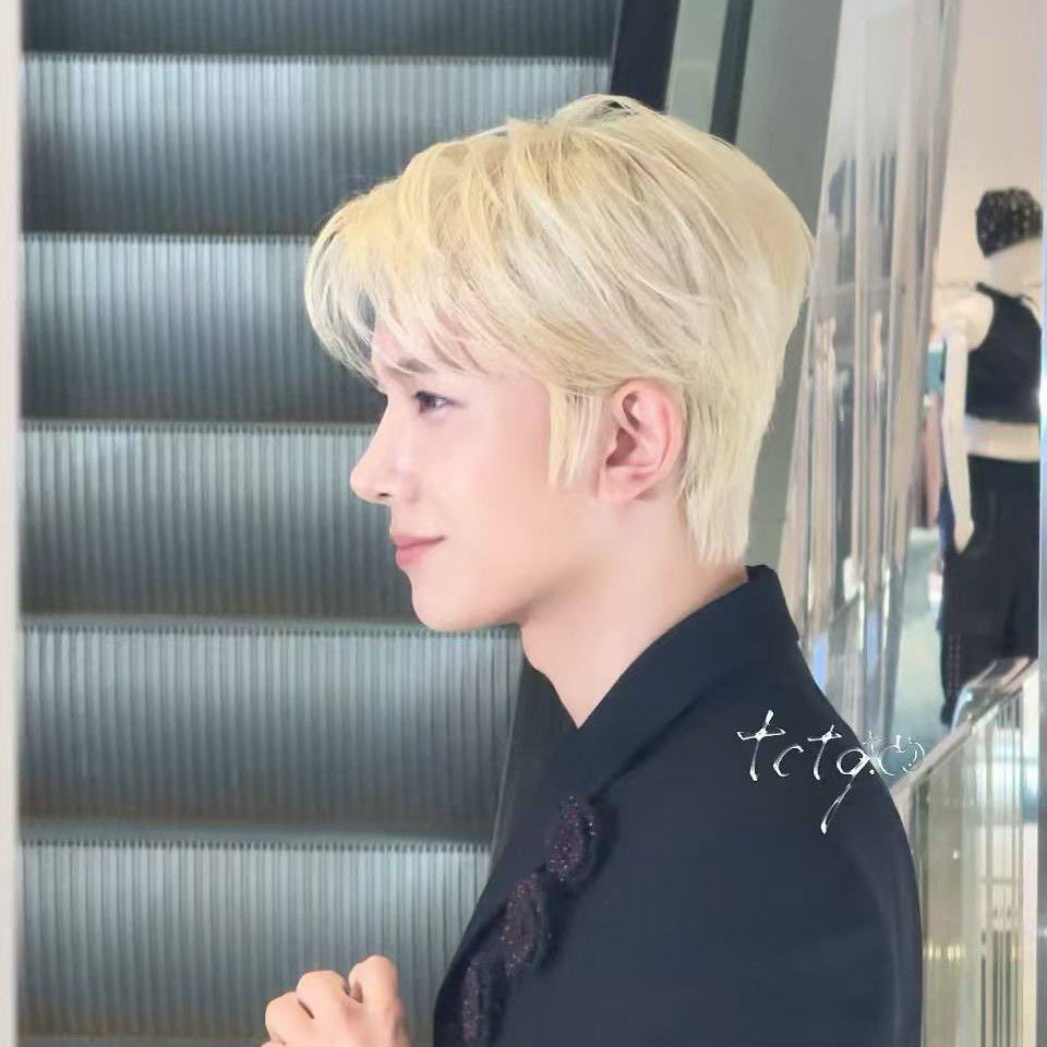 Momen yang diabadikan oleh penggemar Evan