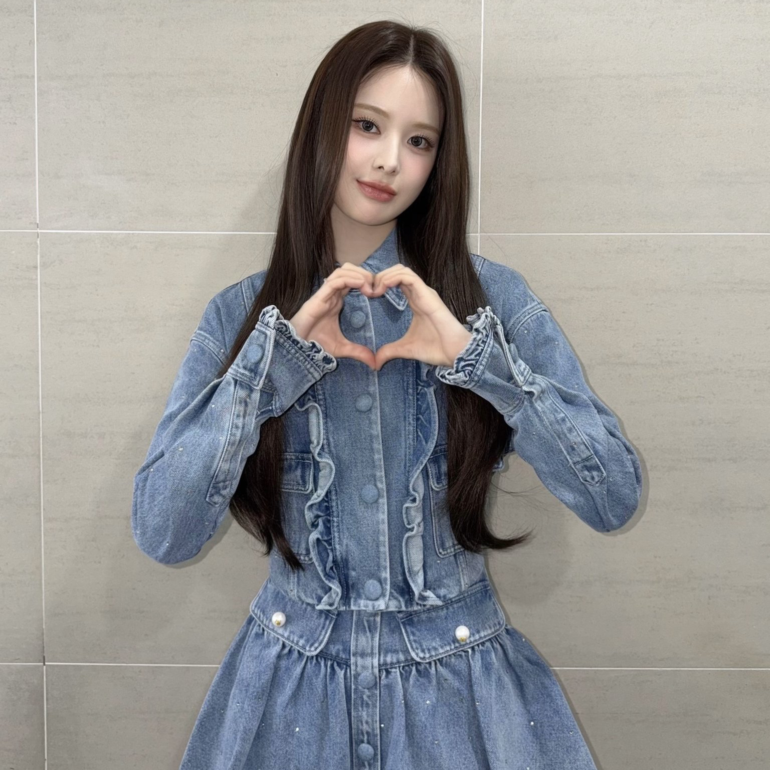 Recent activity shot of Bang Jeemin (izna)