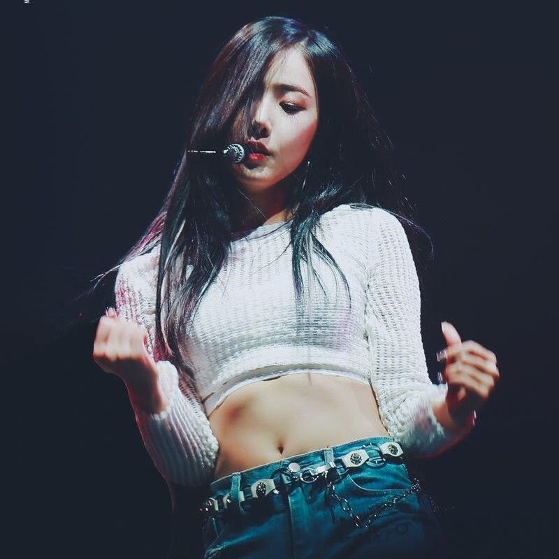 VIVIZ的最新照片