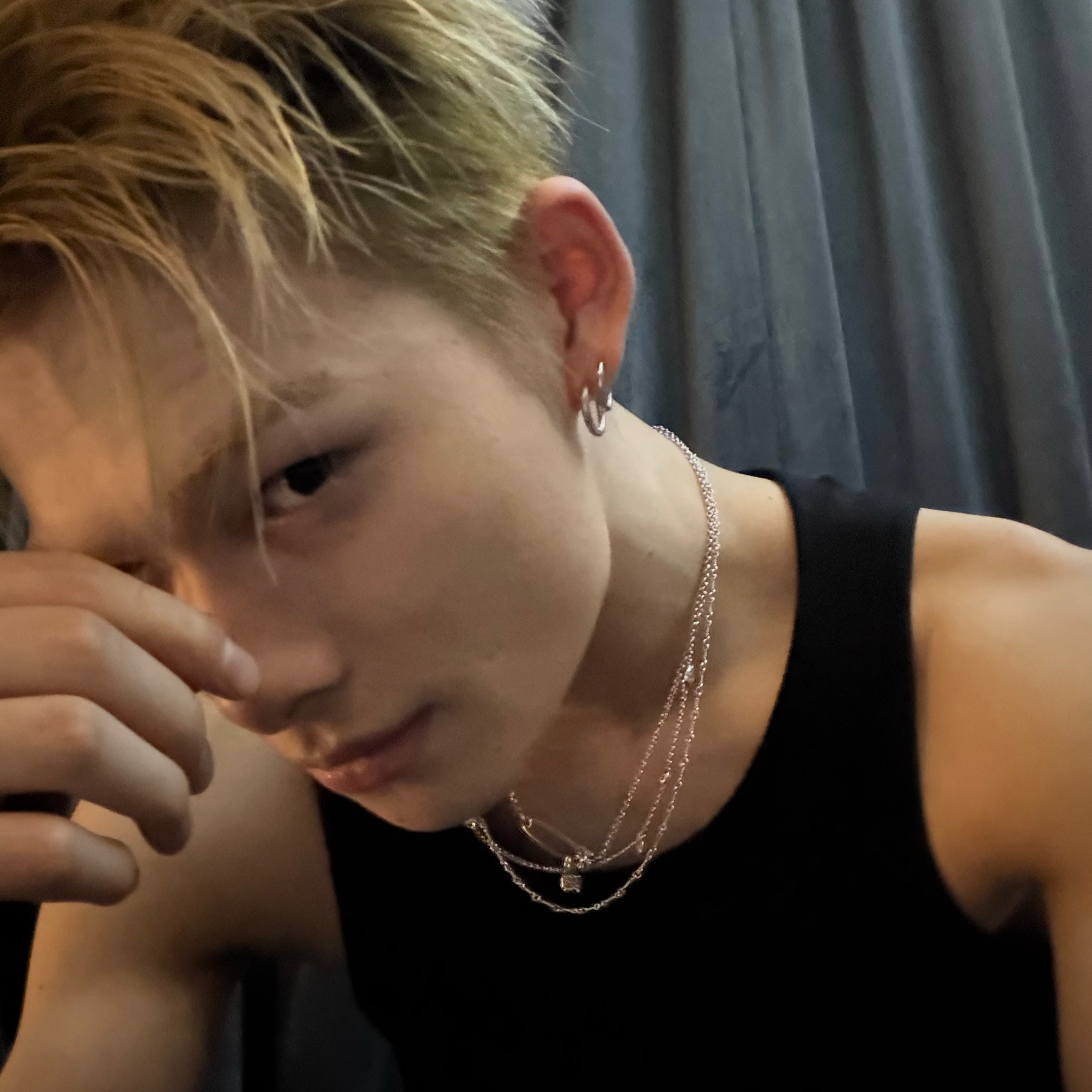 Foto terbaru NI-KI (ENHYPEN)