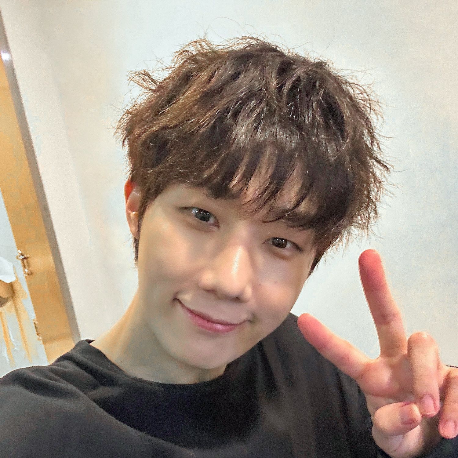 Recent activity shot of Sungkyu (INFINITE)