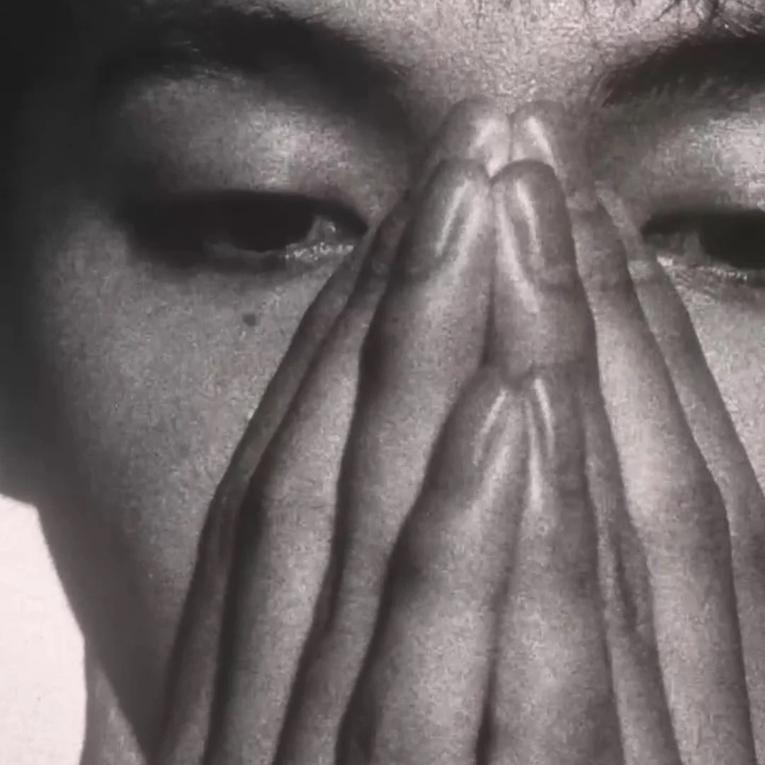 A moment captured by V (BTS)'s fan