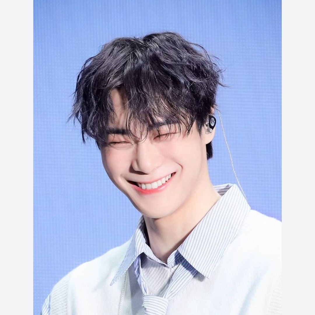 Latest photo of Moonbin (ASTRO)