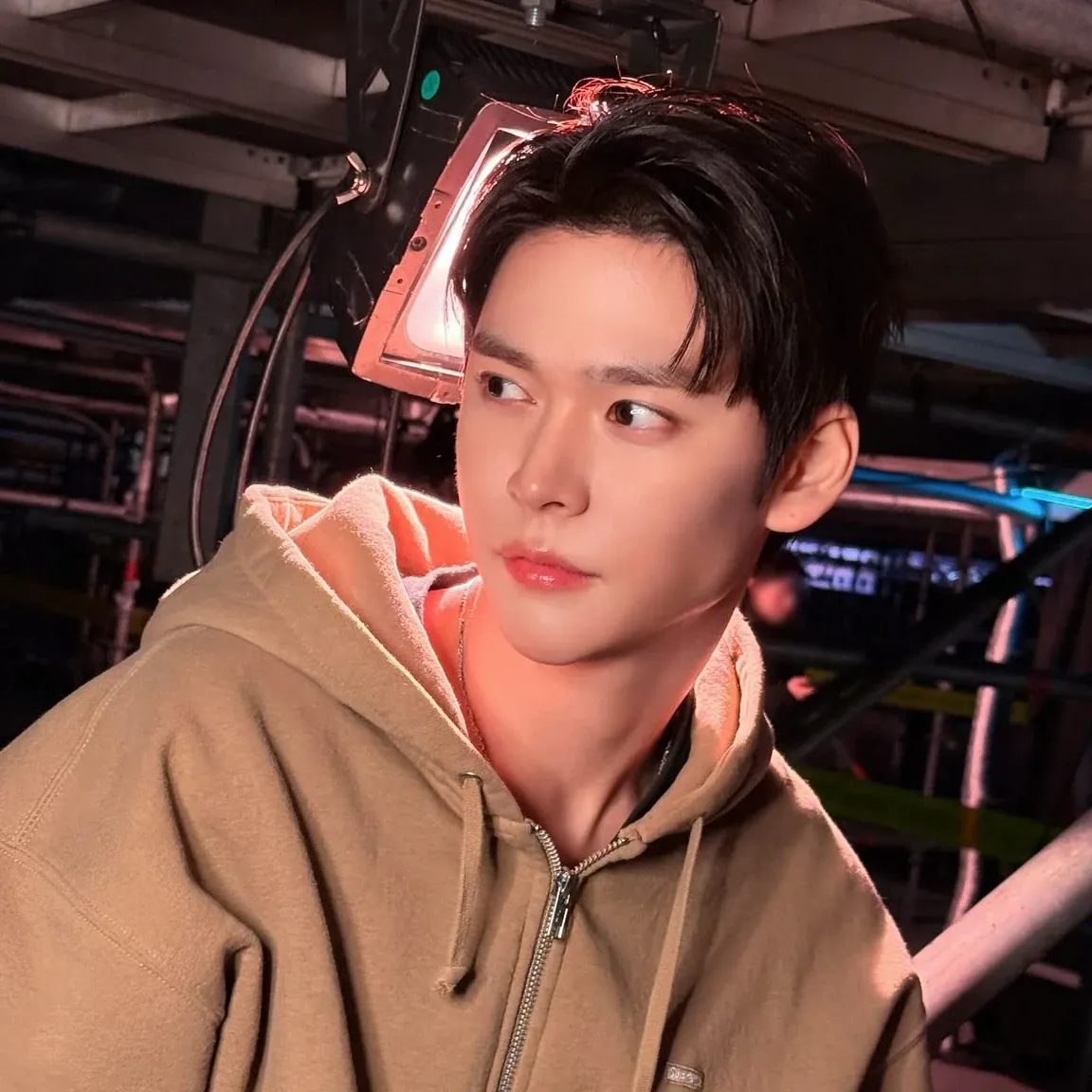 Recent activity shot of Eunseok (RIIZE)