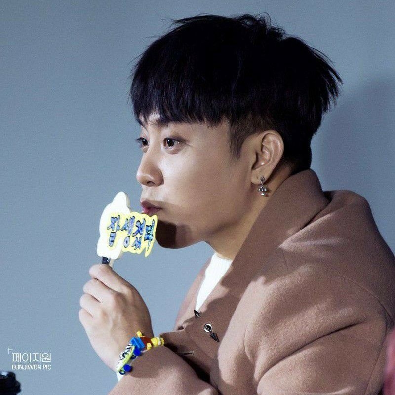 Latest photo of Eun Jiwon (SECHSKIES)