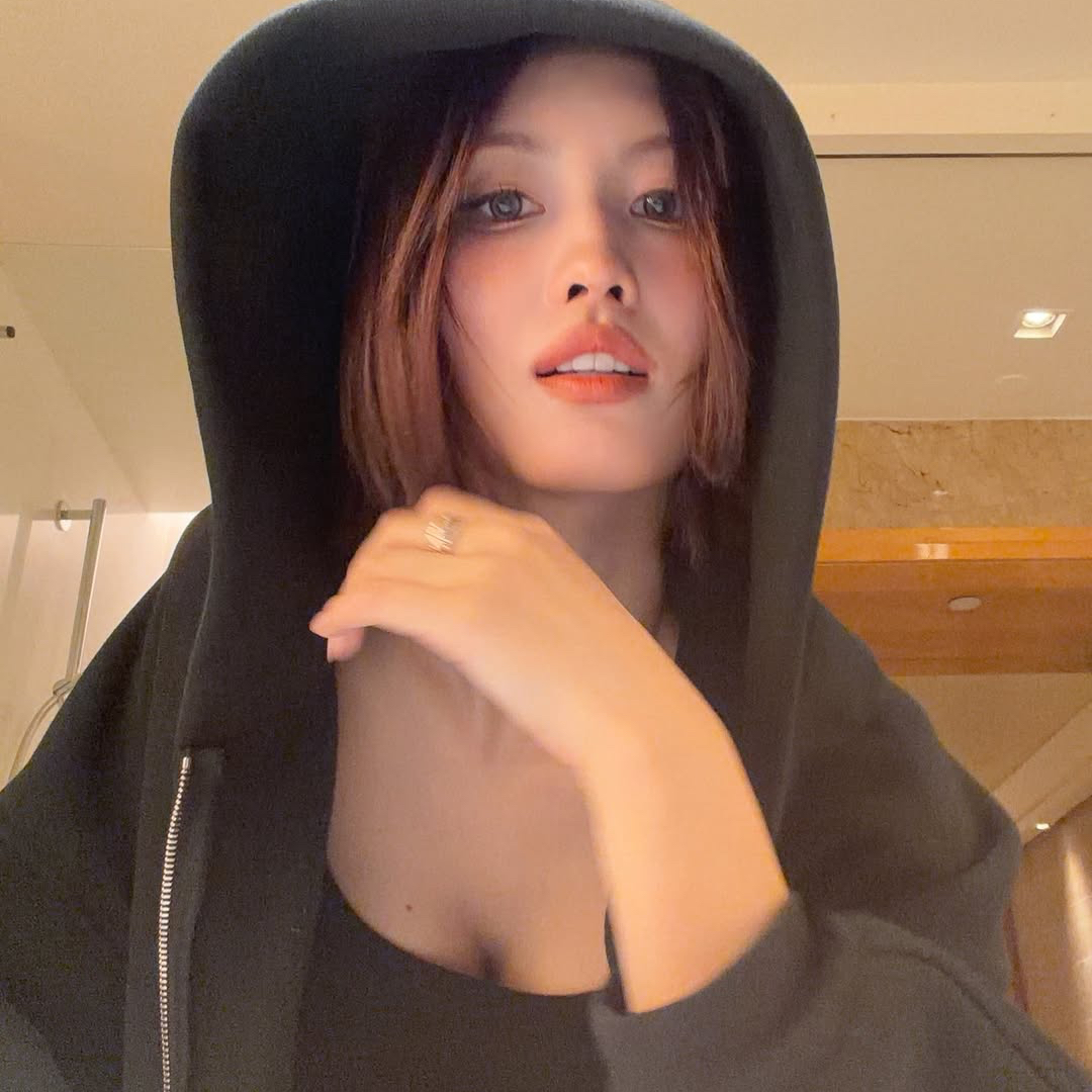 Potret di balik layar Momo (TWICE)