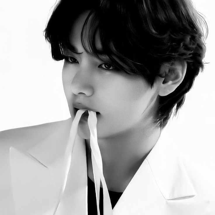 V (BTS)の最近の活動写真