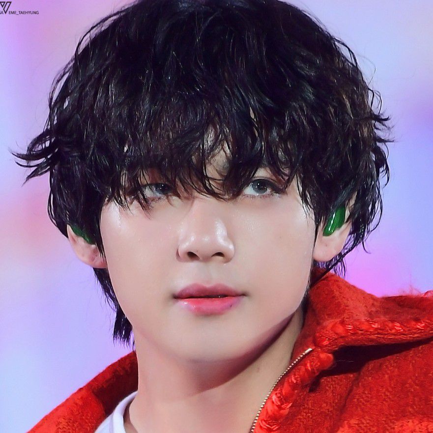 Recent activity shot of V (BTS)