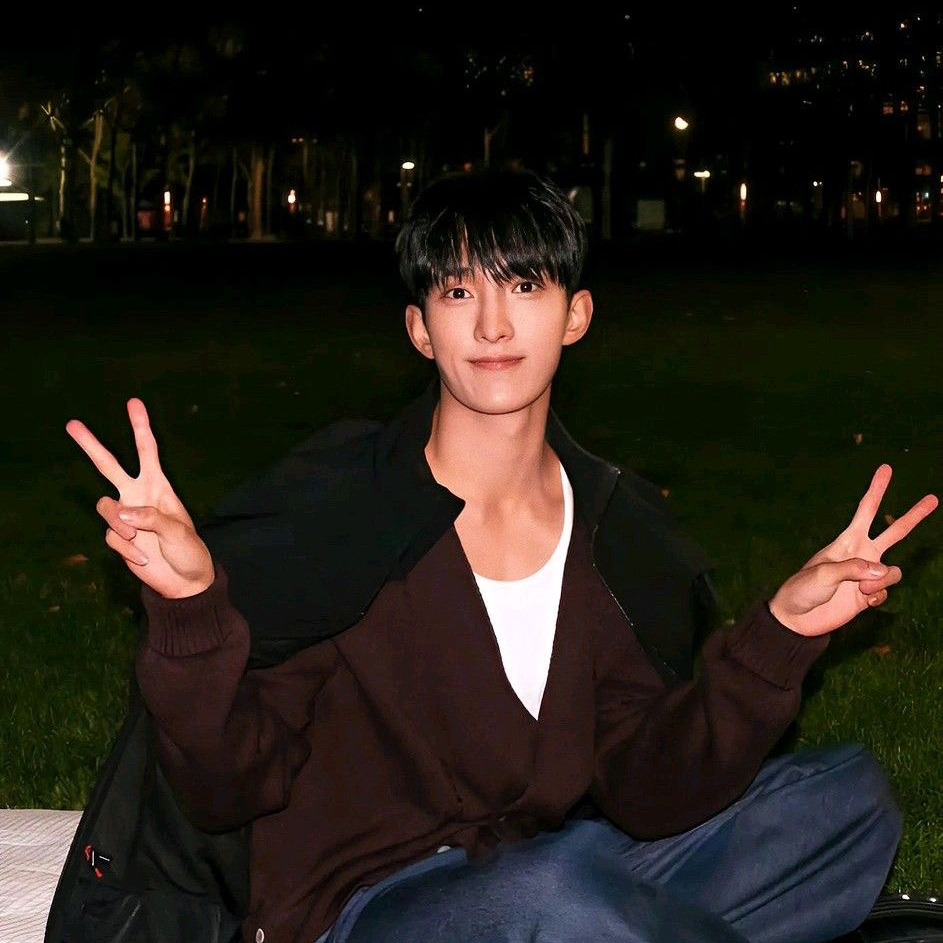 Recent activity shot of DK (SEVENTEEN)