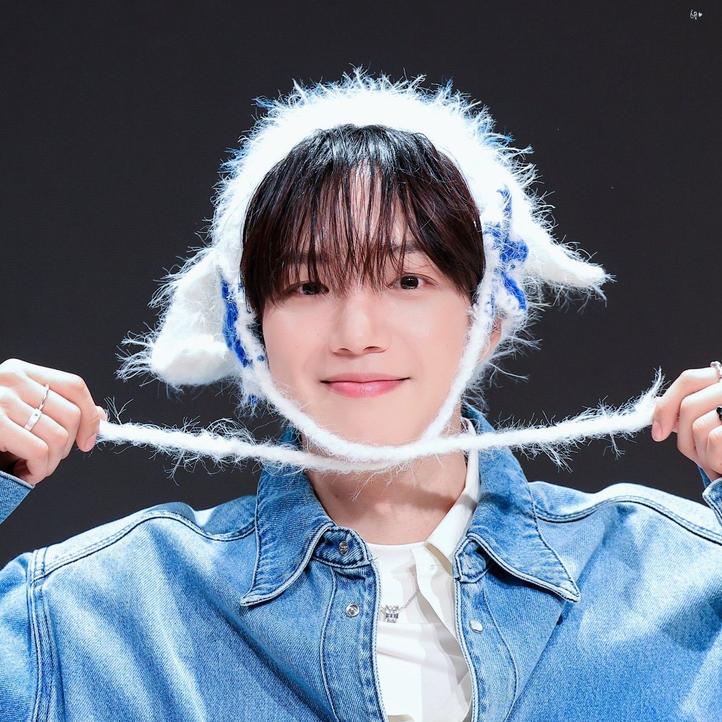 Behind-the-scenes cut of Lim Youngmin