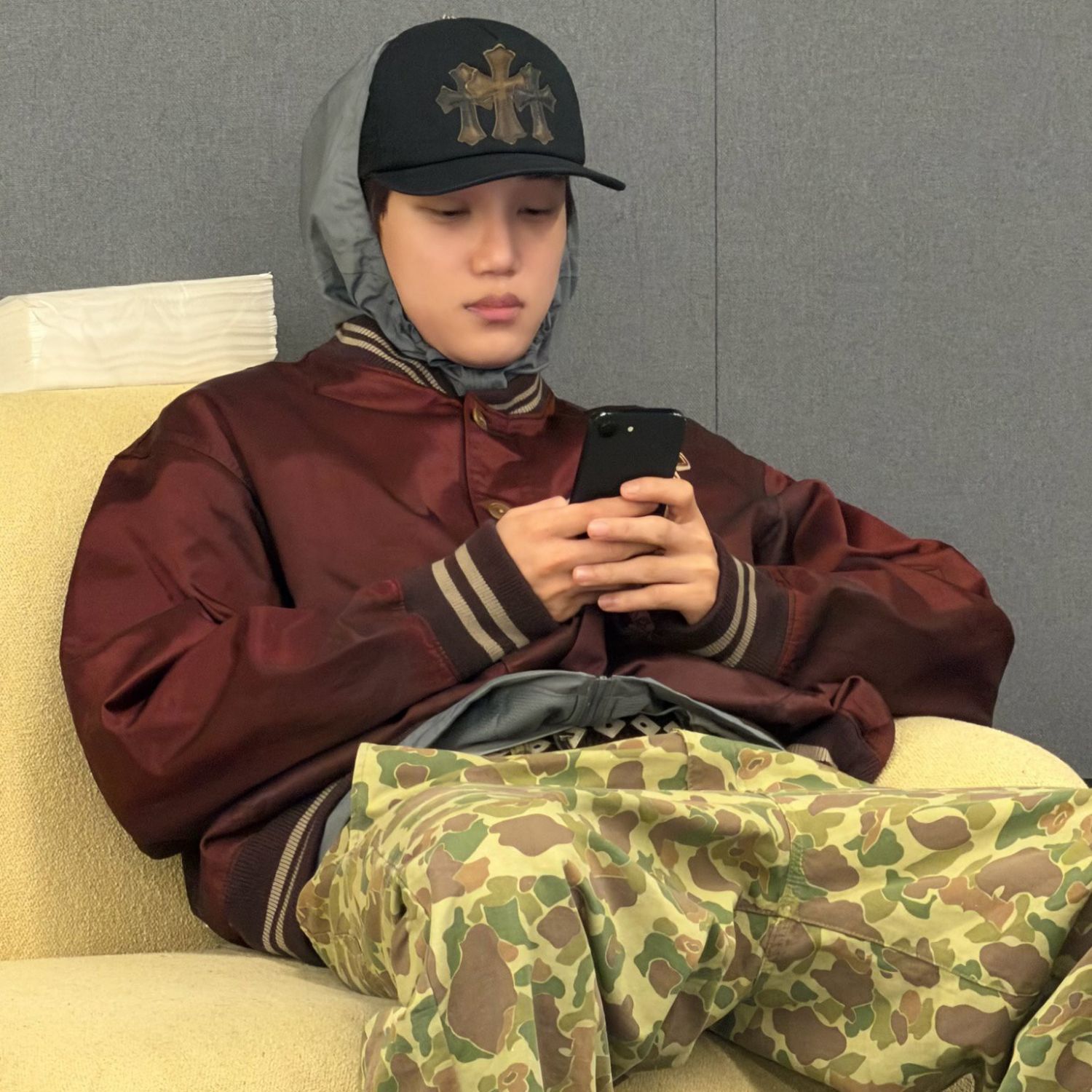 Behind-the-scenes cut of EXO