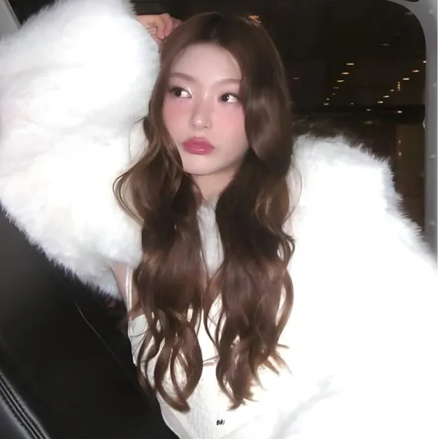 A moment captured by Yoonchae (KATSEYE)'s fan