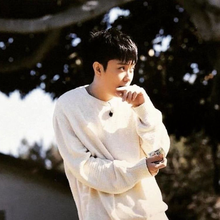 Foto terbaru Eun Jiwon (SECHSKIES)