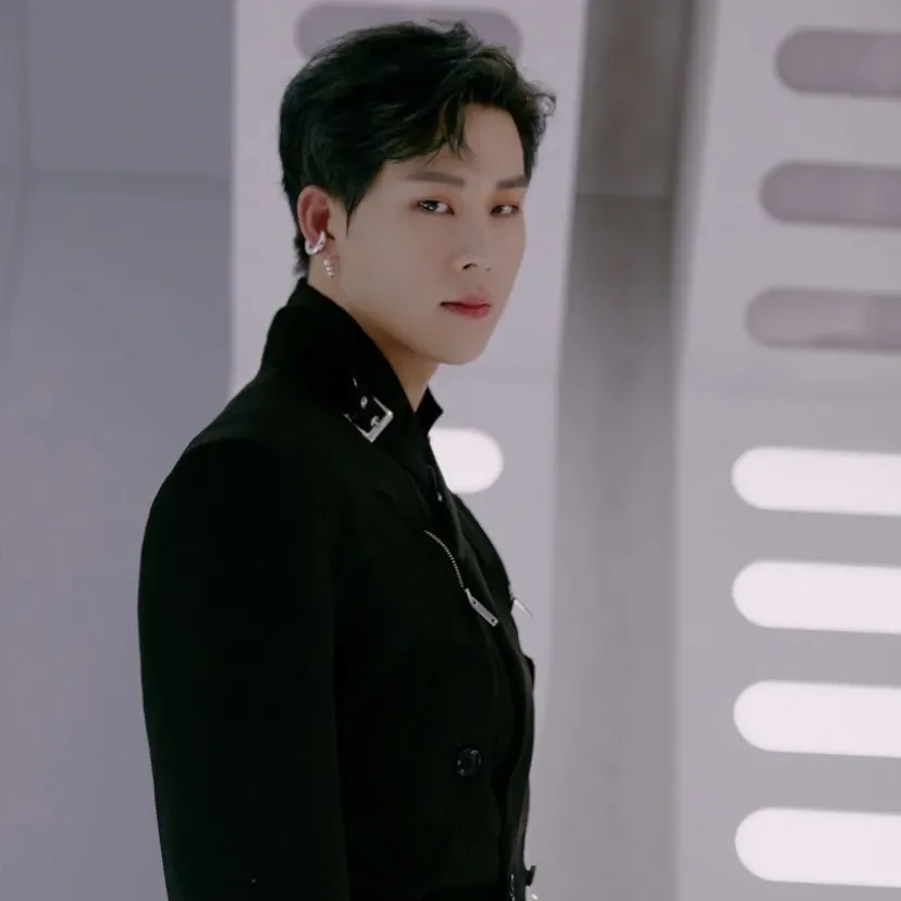 周宪 (MONSTA X)粉丝拍下的瞬间