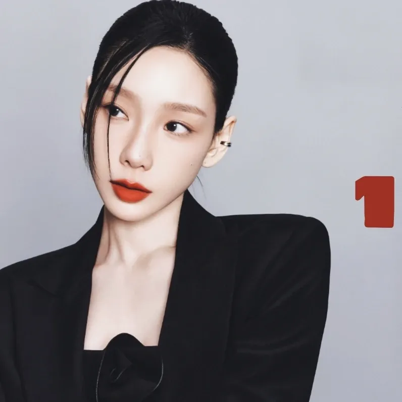 Behind-the-scenes cut of Taeyeon (Girls' Generation)