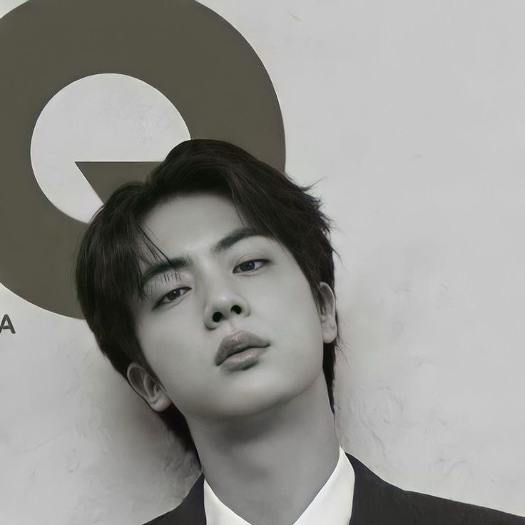 Momen yang diabadikan oleh penggemar Jin (BTS)