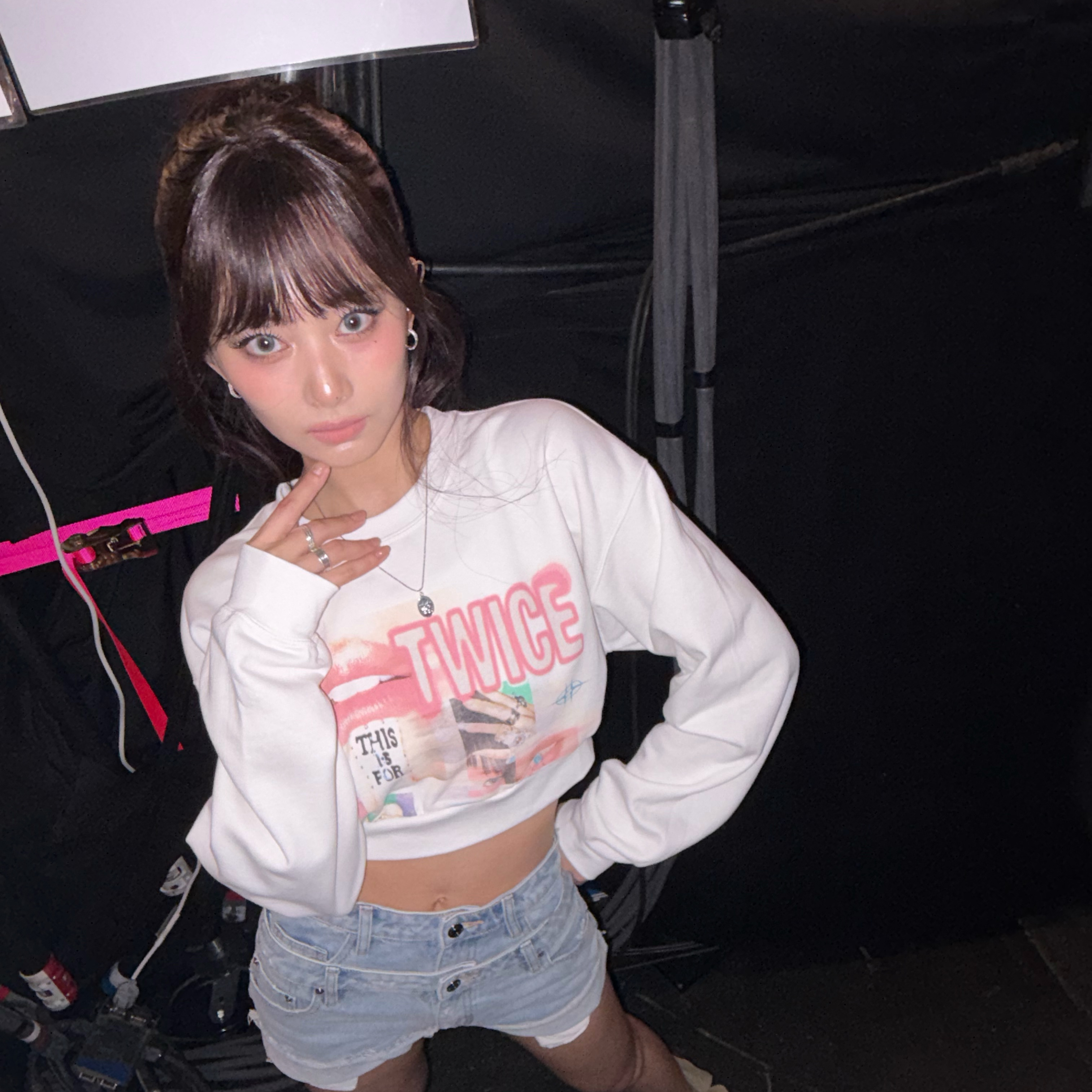 Foto aktivitas terbaru Tzuyu (TWICE)